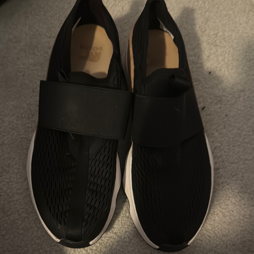 Sorel Black Sneakers with Elastic Strap